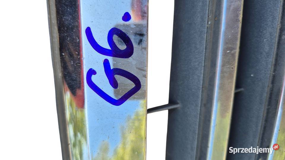 MERCEDES W204 GRILL ATRAPA CHŁODNICY Kiczyce