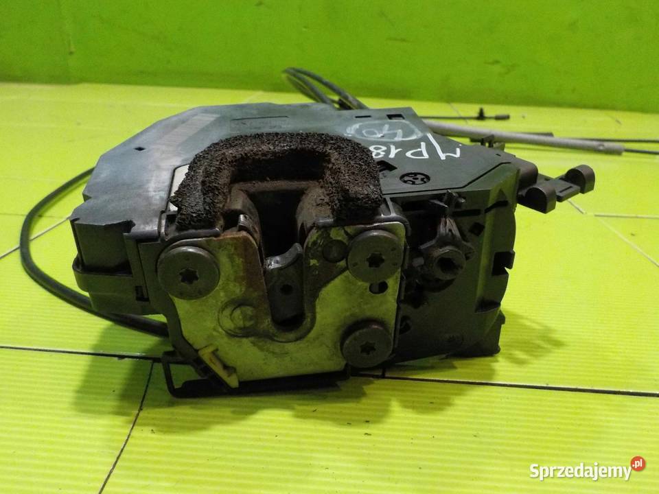 RENAULT TRAFIC III 15r zamek drzwi przesuwnych Suków sprzedam