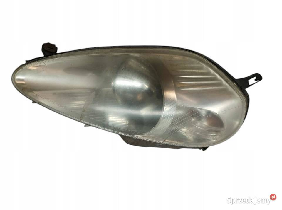 LAMPA PRZÓD LEWA EU Fiat Grande Punto I 20052012 osobowe Lampy przednie