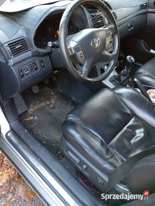 Sprzedam Toyota Avensis D4D skórzana tapicerka Suchedniów sprzedam