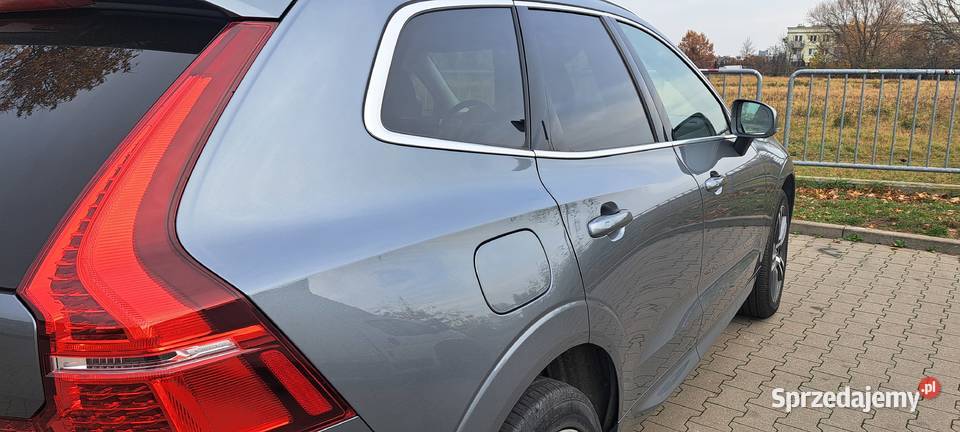 VOLVO XC60 T5 254 20 L AWD automat 8 biegów Warszawa