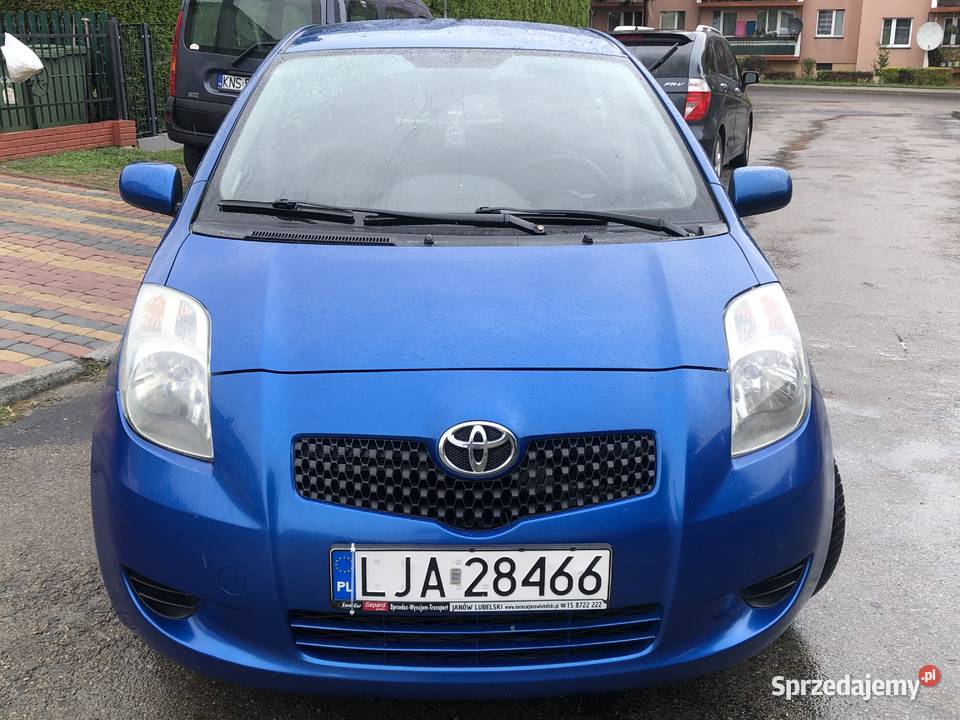 Toyota Yaris II SZAFIROWA 14 Turbo Diesel Rok produkcji 2006 Przeworsk