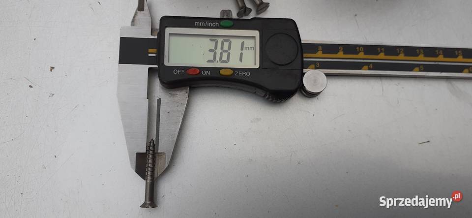 Wkręty 4 x 30mm 200 nowez stali Tuszkowo