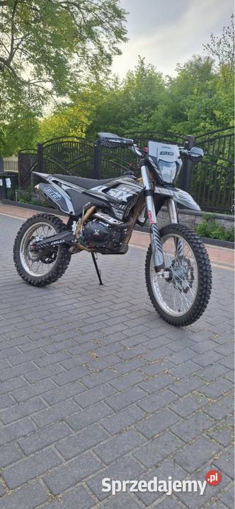 Asix XB 88 300 czterosuwowy łódzkie Syberia