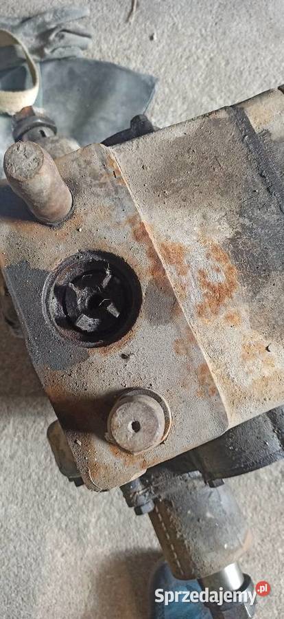 Ursus c 308 skrzynia Stare Kurowo