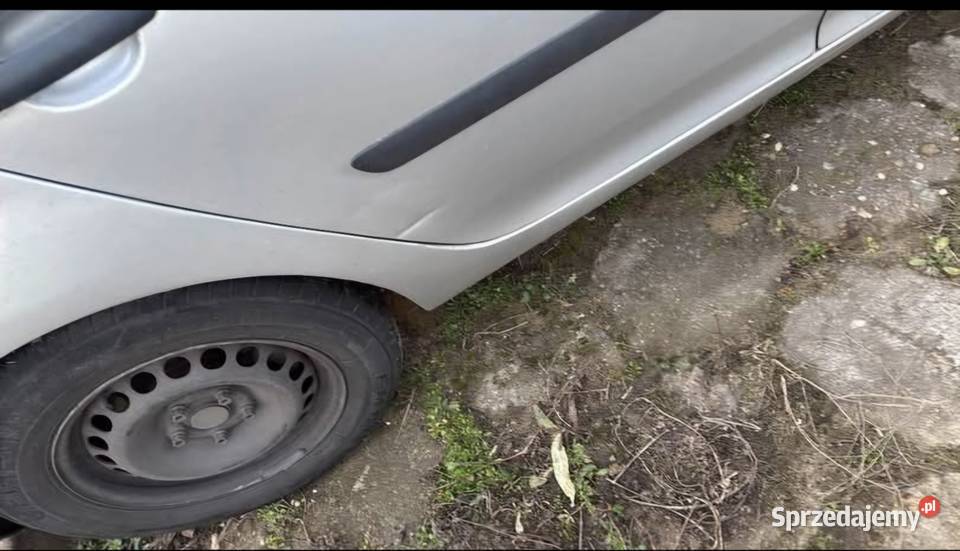 Golf 5 14benzyna 75 koni czytaj opis 1398cm3 Częstochowa