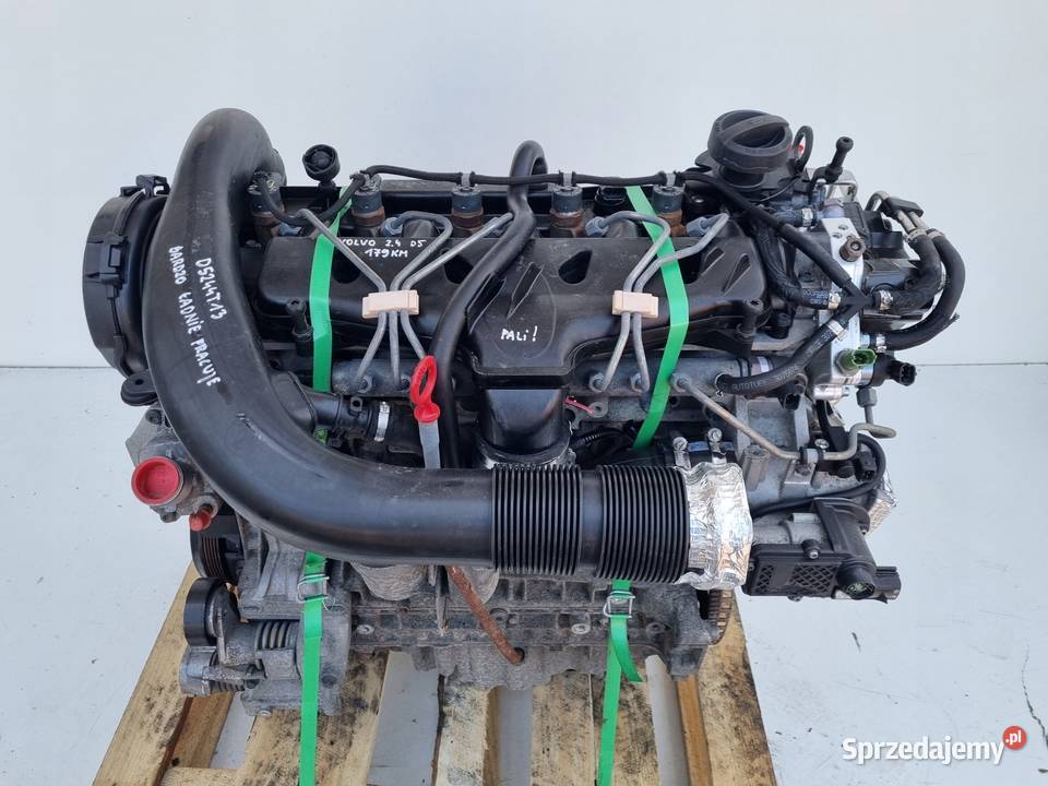 SILNIK Volvo S40 II 24 D5 179 0412r D5244T8 Rudka