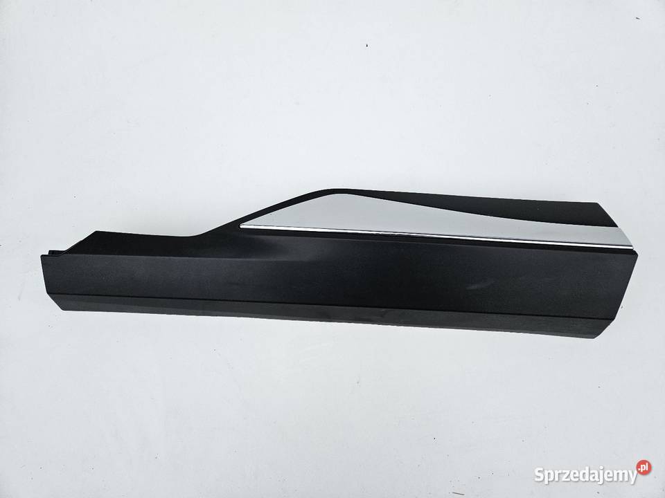 NISSAN XTRAIL T33 LISTWA DRZWI PRAWY TYŁ PRAWA osobowe Międzychód sprzedam