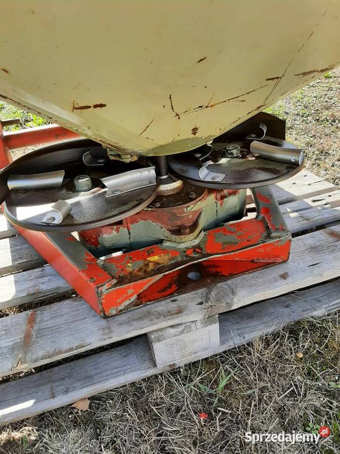 Rozsiewacz nawozu Rauch komet 600l RAU Kłodzko