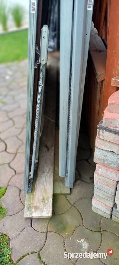 Dwie nowe bramy garażowe 2500x2125 Mirocice