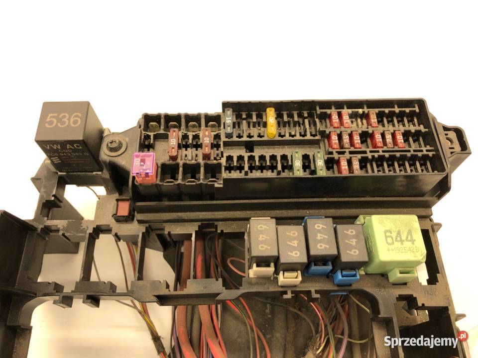 SKRZYNKA BEZPIECZNIKÓW MAN TGE 7C0061261 Bus 20