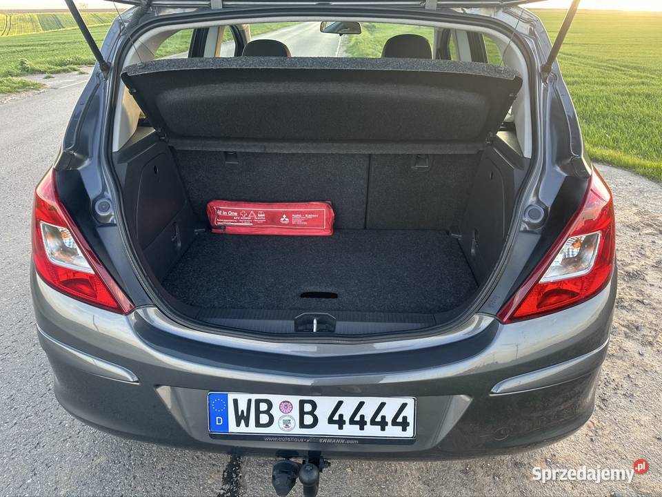 Opel Corsa D Lift 12 70 132000 z Niemiec Corsa Przeworsk