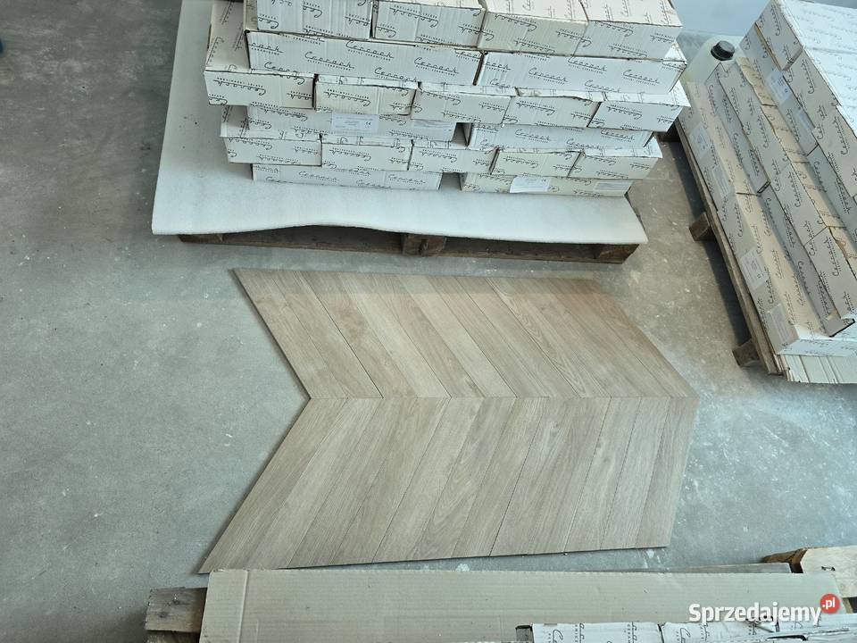 Sprzedam płytki Jodełka Francuska CHEVRON 85m z mazowieckie Marki sprzedam
