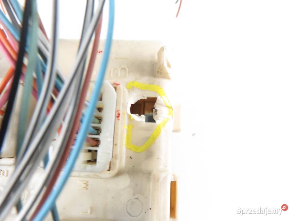 MODUŁ SKRZYNKA BEZPIECZNIKÓW LEXUS RX II 300 małopolskie