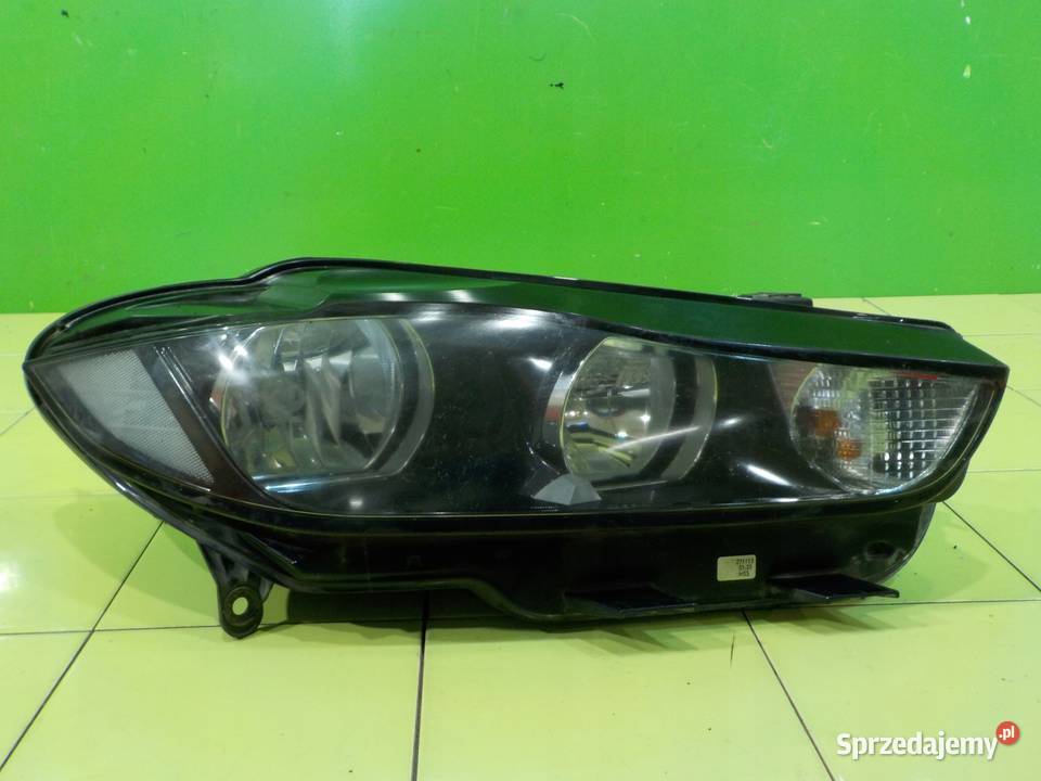 JAGUAR XE 20 D 16r SEDAN 4D lampa prawa przod Suków sprzedam