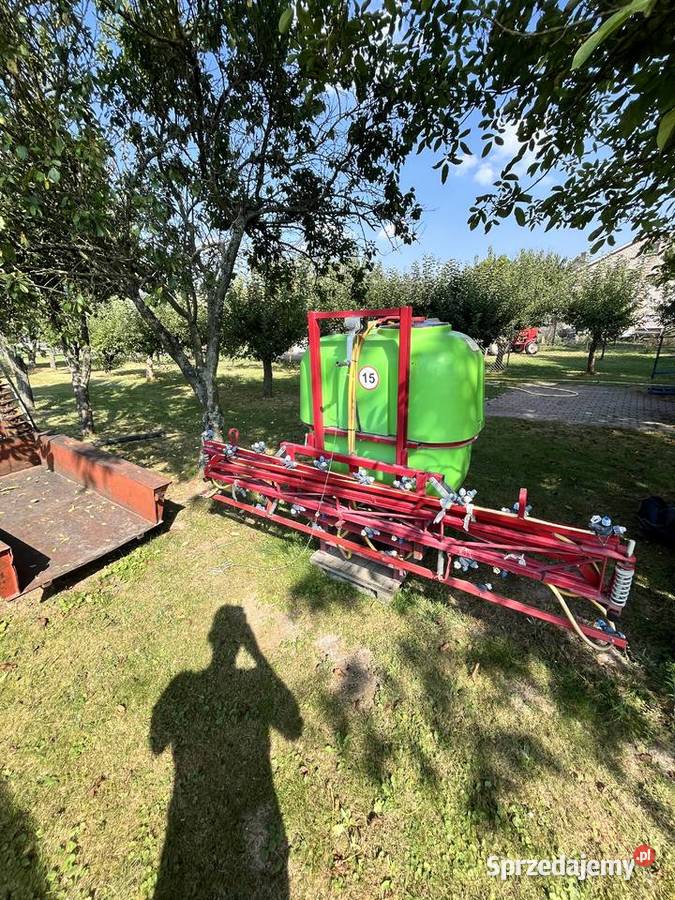 Opryskiwacz Opryskiwacze