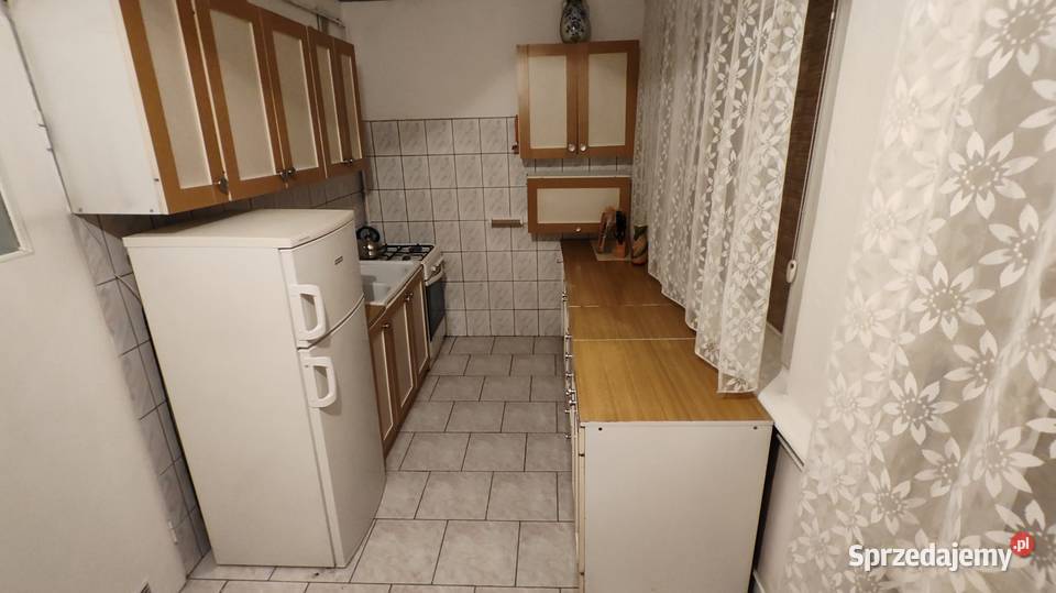 Sprzedam mieszkanie Pułaskiego 1 piętro 2 pokoje Łask sprzedam