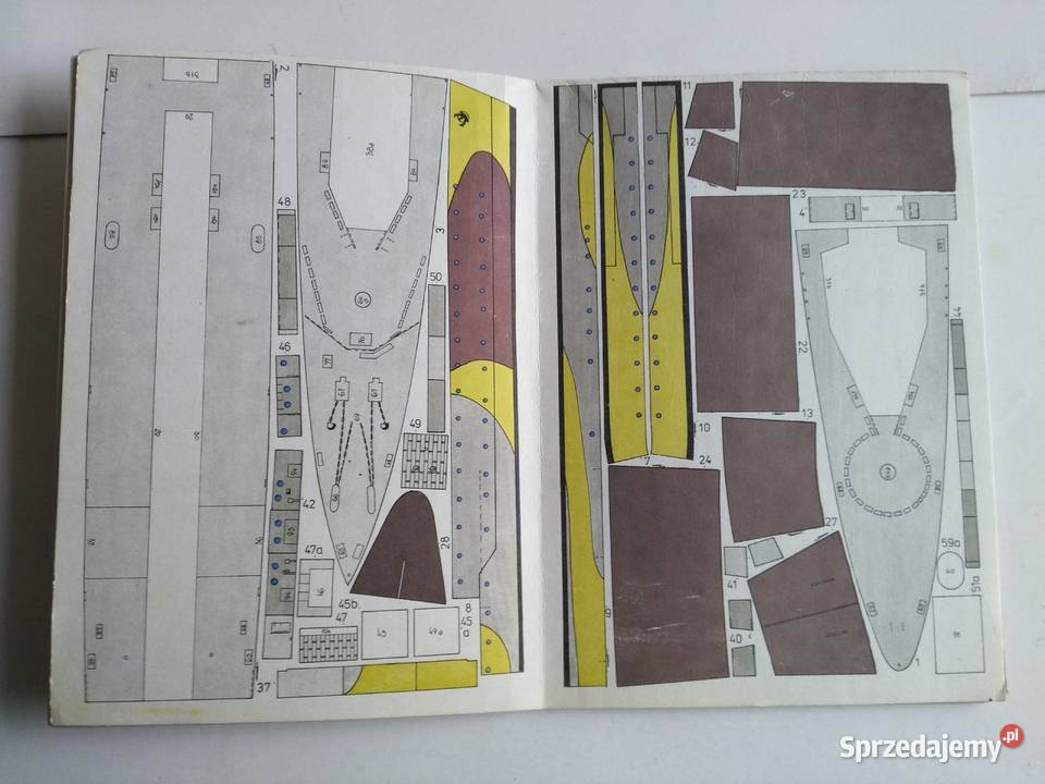 Mały Modelarz 81982 Krążownik ORP Conrad Dąbrowa Górnicza