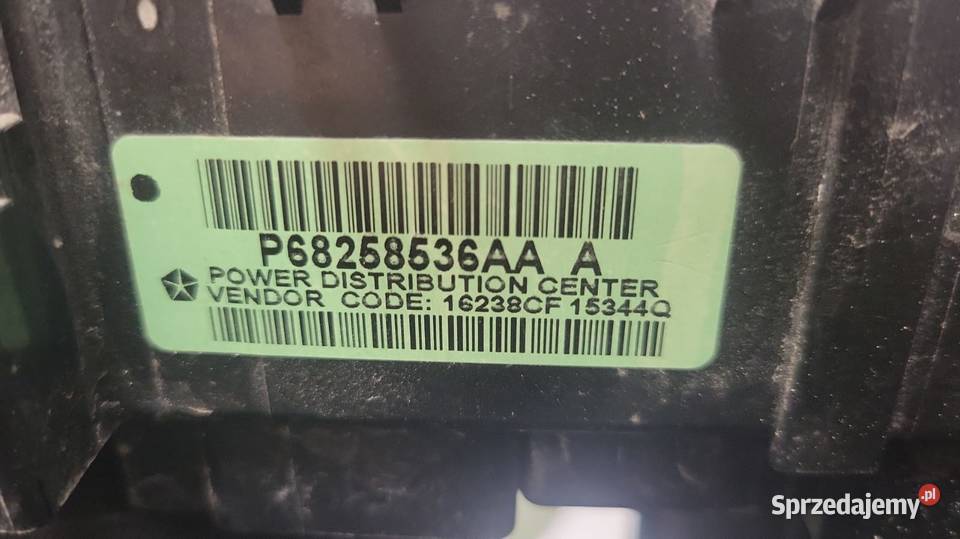 DODGE RAM 1500 SKRZYNKA BEZPIECZNIKÓW 68258536AA