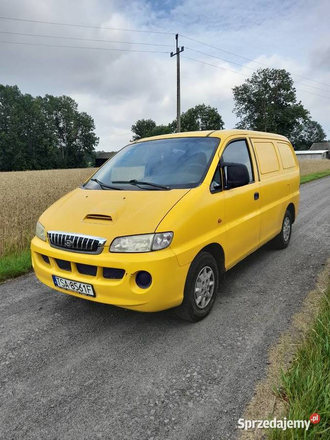 Hyundai H200 25 Diesel Rok produkcji 2000 Zwoleń
