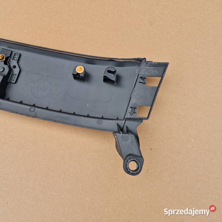 VOLVO FH5 PODSZYBIE LISTWA WYCIERACZEK 84234835