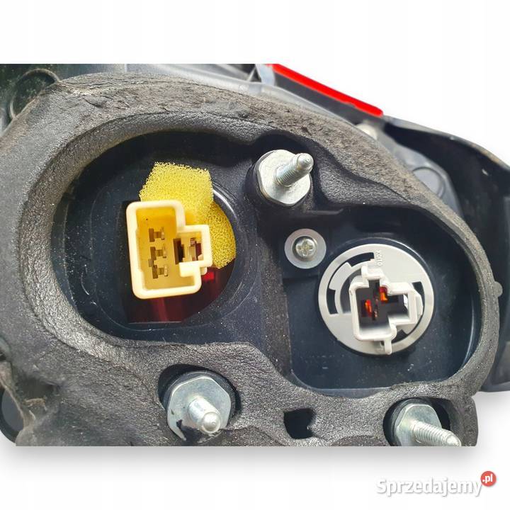 LAMPA PRAWA Mazda3 Mazda 3 III BM prawy tył lubelskie