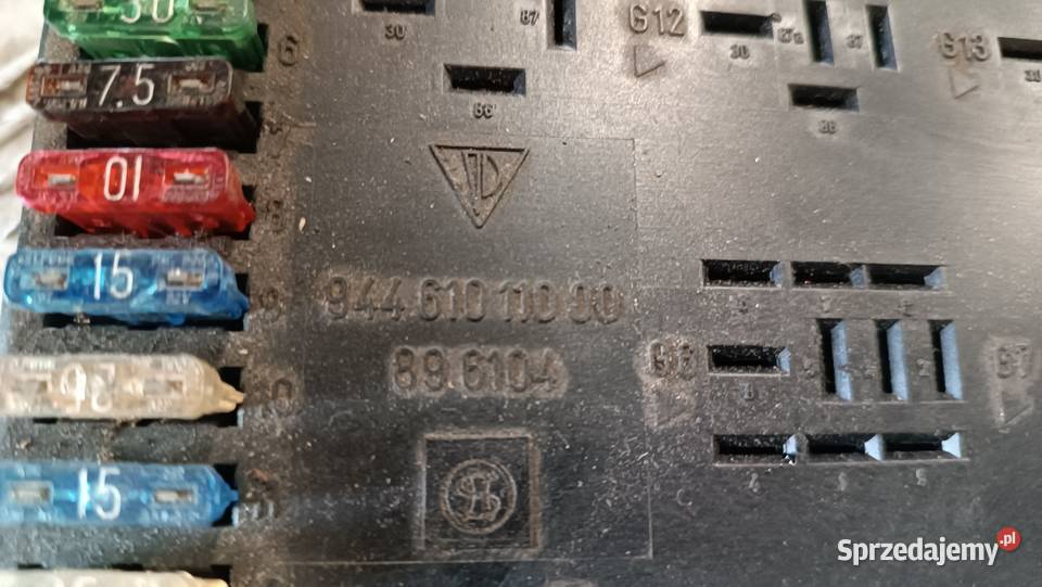Skrzynka bezpieczników Porsche 944 94461011000 Radłów