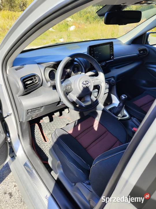Sprzedam Toyota Yaris 10 Comfort 2023 Full LED centralny zamek Lubaczów