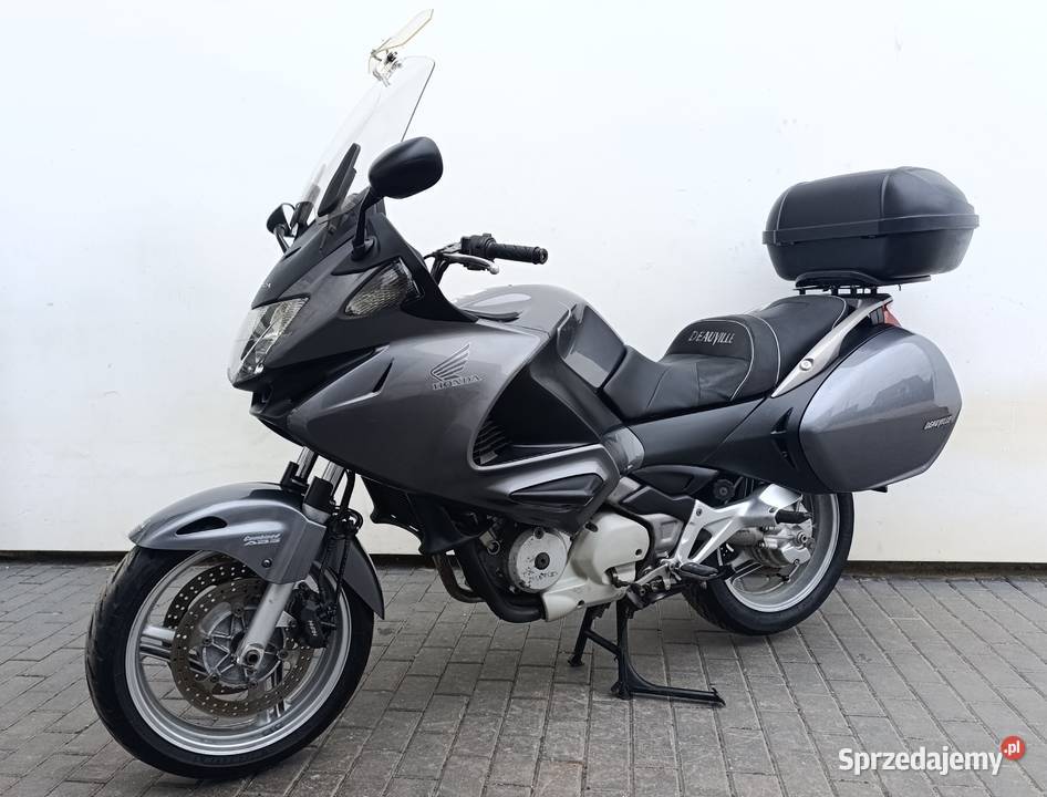 Honda NTV 700 NT700VA 2006 kufer centralny 48159km Ostrołęka