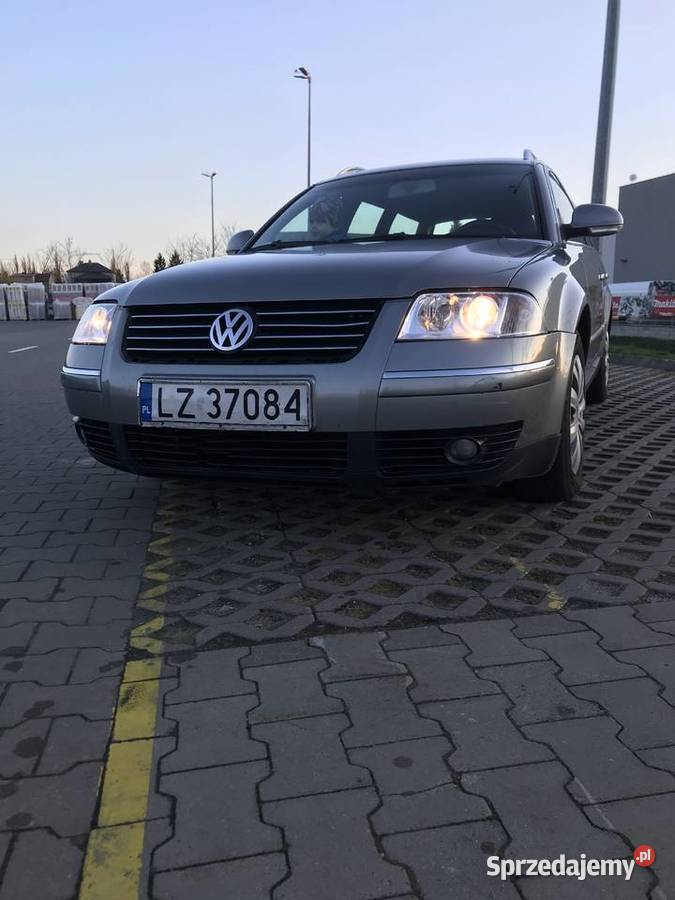 PASSAT B5 FL 130 KOMBI Rok produkcji 2004 Volkswagen Zamość