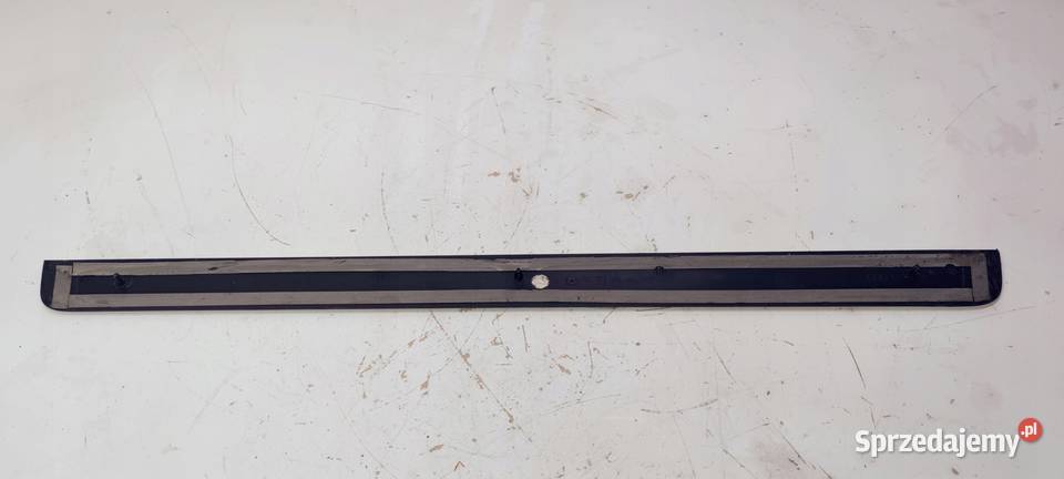 LISTWA PROGOWA PRAWA AUDI A5 S5 8T0853374 Przystajń