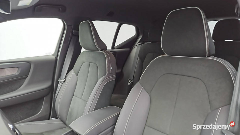 Volvo XC 40 T5 PlugIn Hybrid Plus Dark Z Warszawa sprzedam