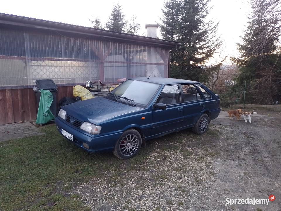 Polonez Caro Plus gli gaz Siemiechów