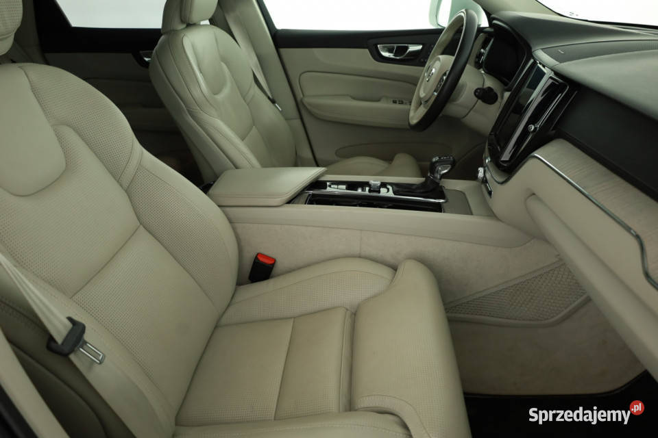 Volvo XC60 T5 AWD Piaseczno