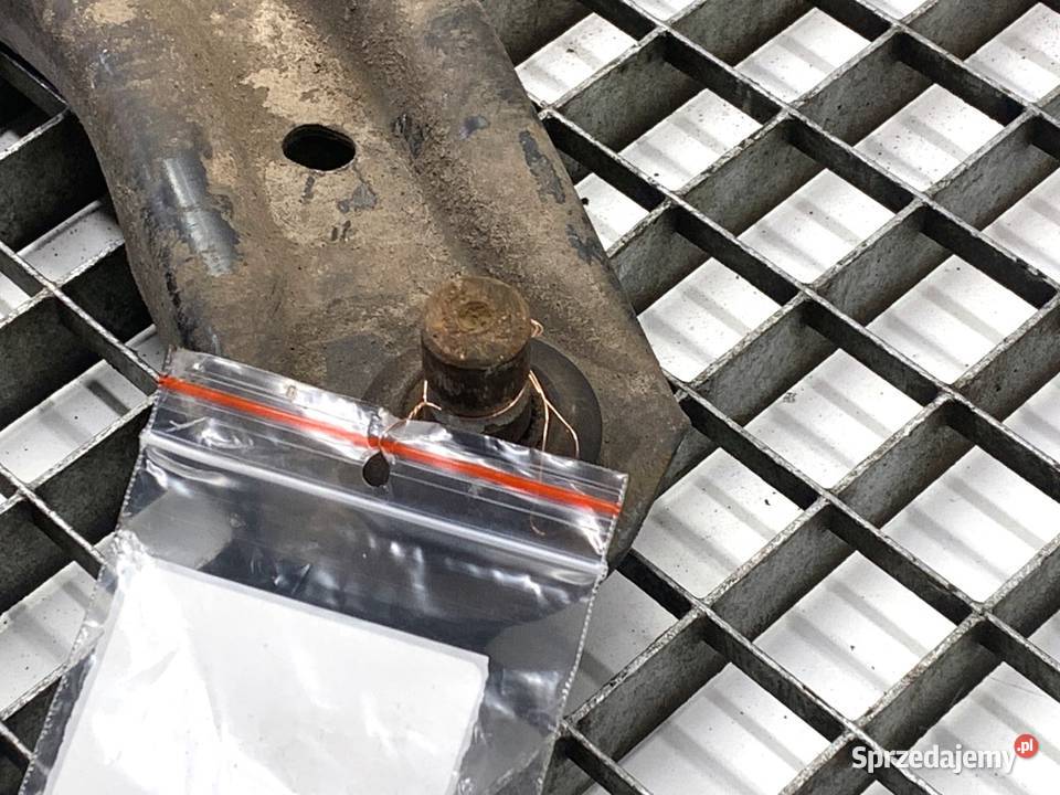 WAHACZ PRAWY PRZÓD FORD FIESTA MK7 Hatchback osobowe sprzedam