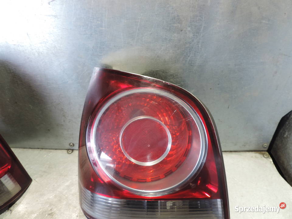 LAMPA LEWA TYLNA LEWY TYŁ VW POLO 9N LIFT Rok produkcji 2007 Nowy Sącz sprzedam