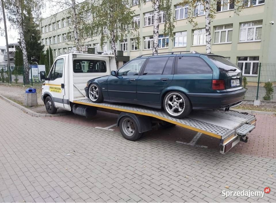 pomoc drogowa auto laweta transport maszyn Mrozy