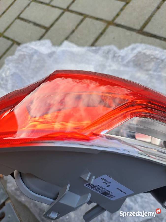 Lampa lewy tył Peugeot 2008 I do 2016 roku Krępiec
