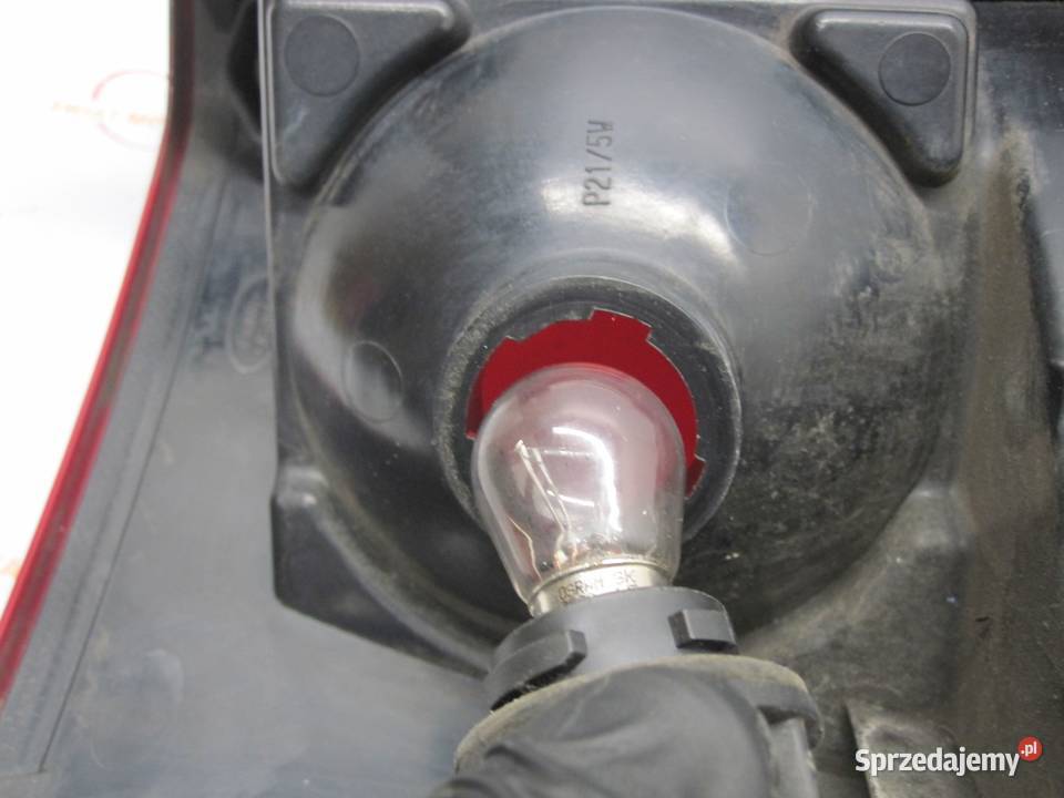 LAND ROVER DISCOVERY 08r lampa prawa tył V243 osobowe Kielce