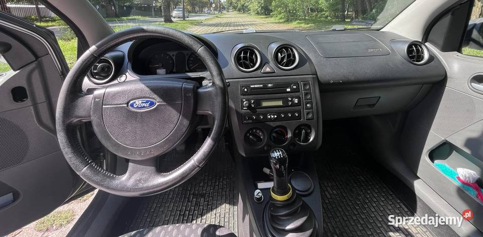 ford fiesta 14 tdi 2002 uszkodzony Łódź