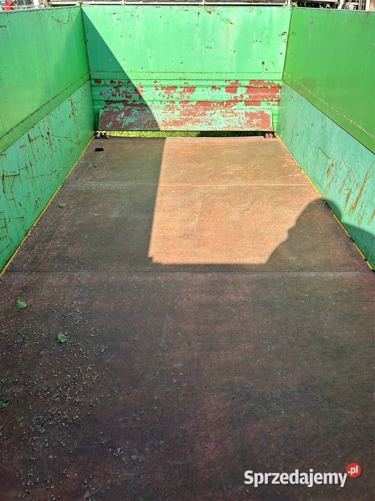 Rozrzutnik dwuosiowy przyczepa nie wywrotka nieuszkodzony Zamch