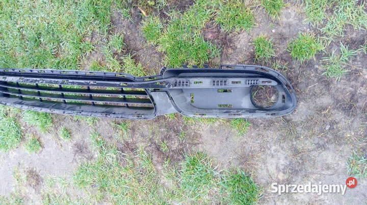 Dolna kratka Chrysler Town Country Lower Grille Lisia Góra