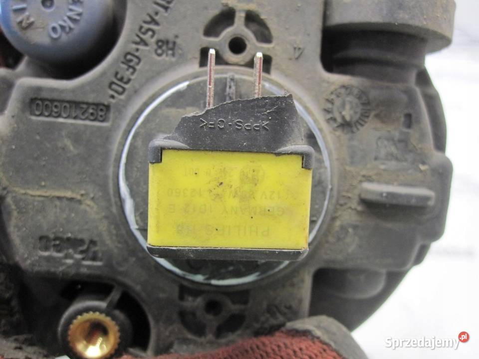 NISSAN JUKE 11r halogen lewy przód 89210600 osobowe Lampy przeciwmgielne