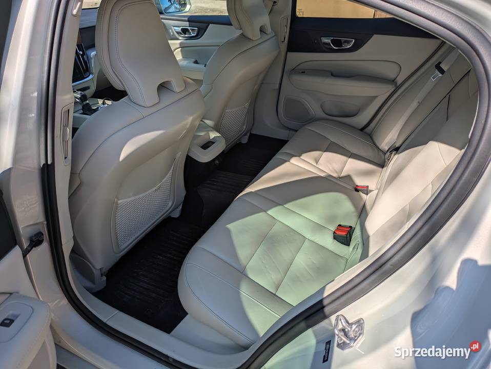 Volvo S60T5201920niski przebieg super stan