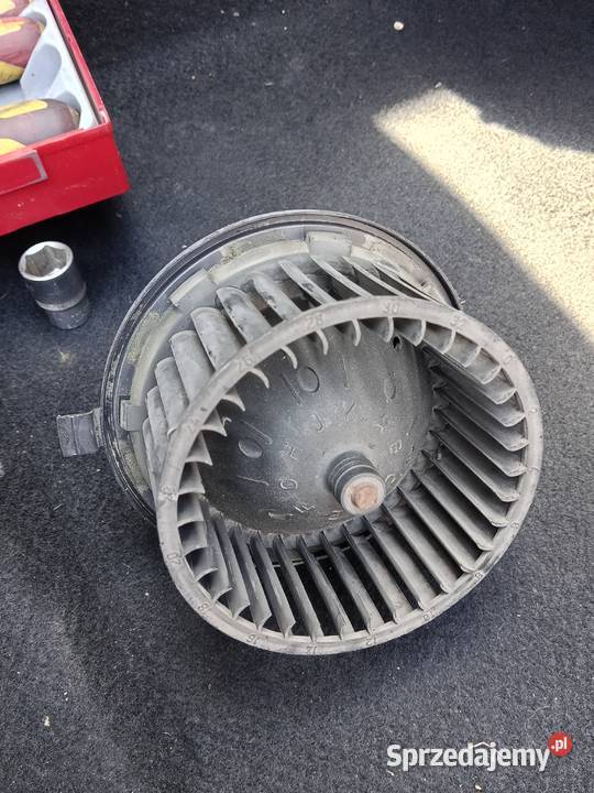Silnik dmuchawy nadmuchu Golf MK2 Jetta II Frysztak