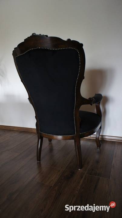 Stylowy Fotel Ludwik Renowacji Czarny Welur Lusówko