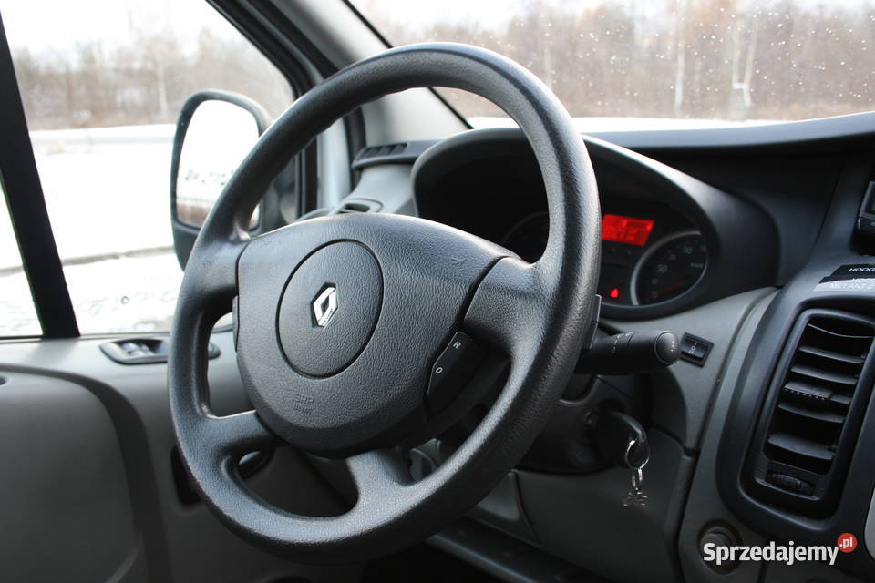 RENAULT TRAFIC Vivaro L1H1 20 DCI KLIMA prywatna Kłobuck sprzedam