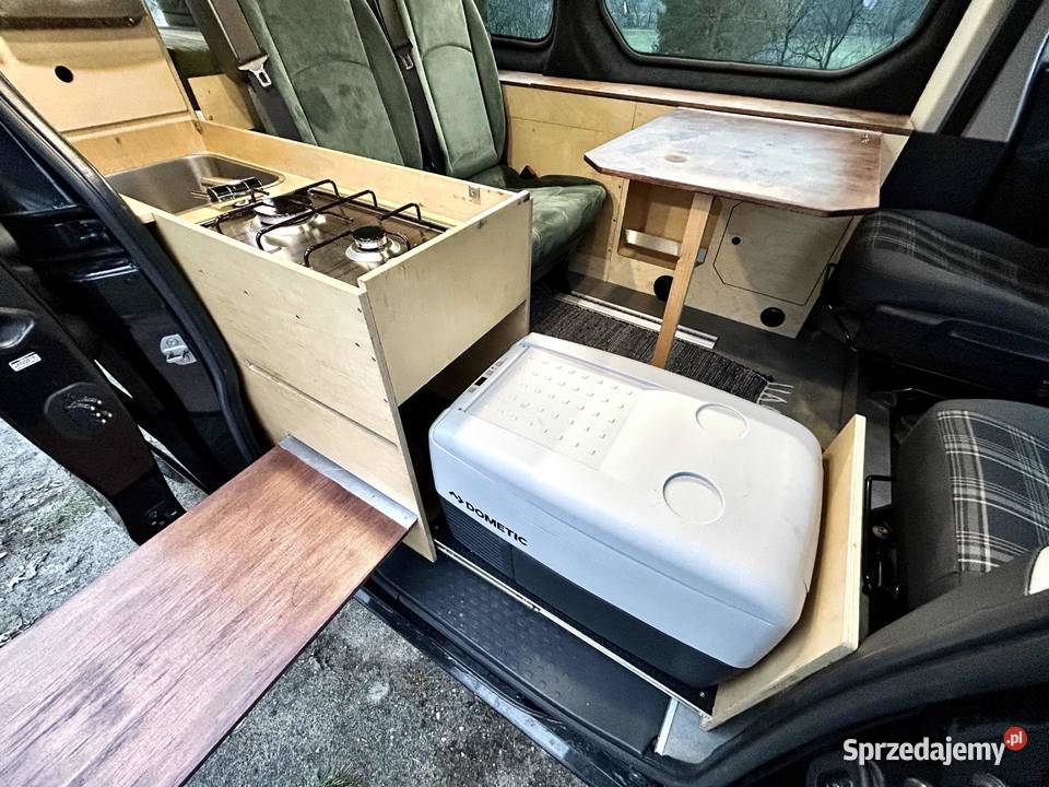 Uniwersalny kampervan pierwszego właściciela Warszawa