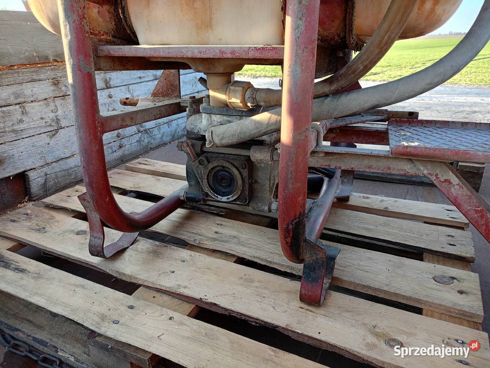 Opryskiwacz polowy termit