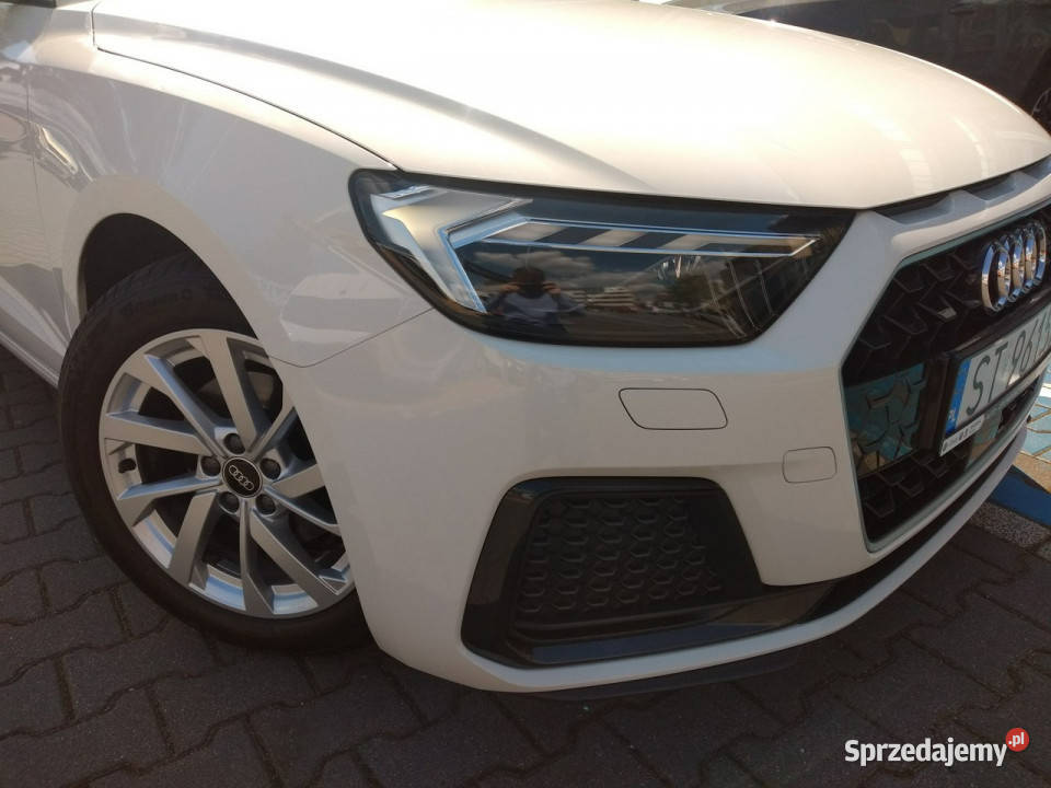 Audi A1 10 TFSI 110 oświetlenie ambient audi